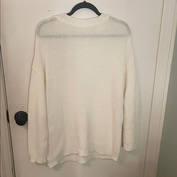 Elegant Cream Knit Sweater - Picture 2 of 2